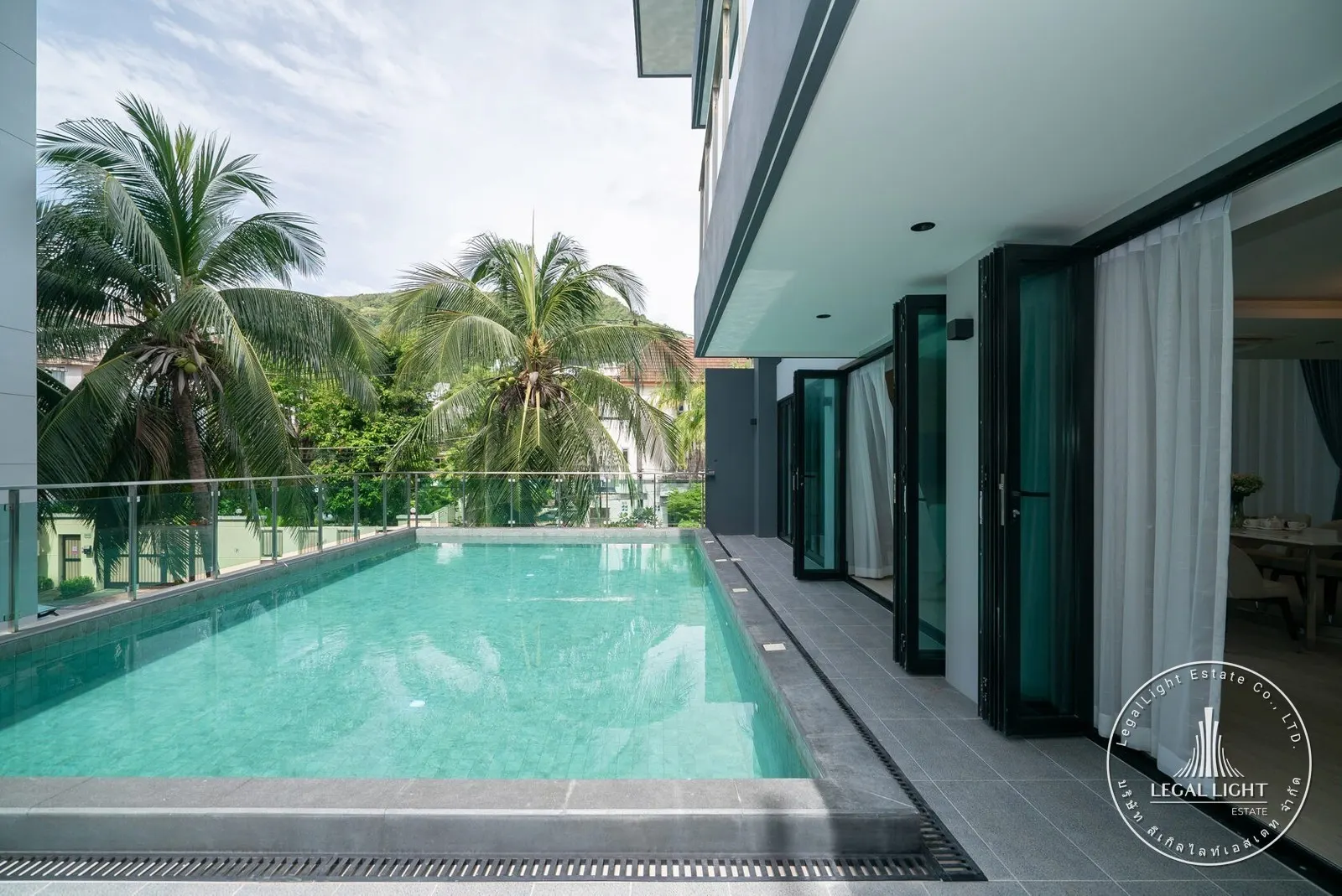 Katalux Beach Villas