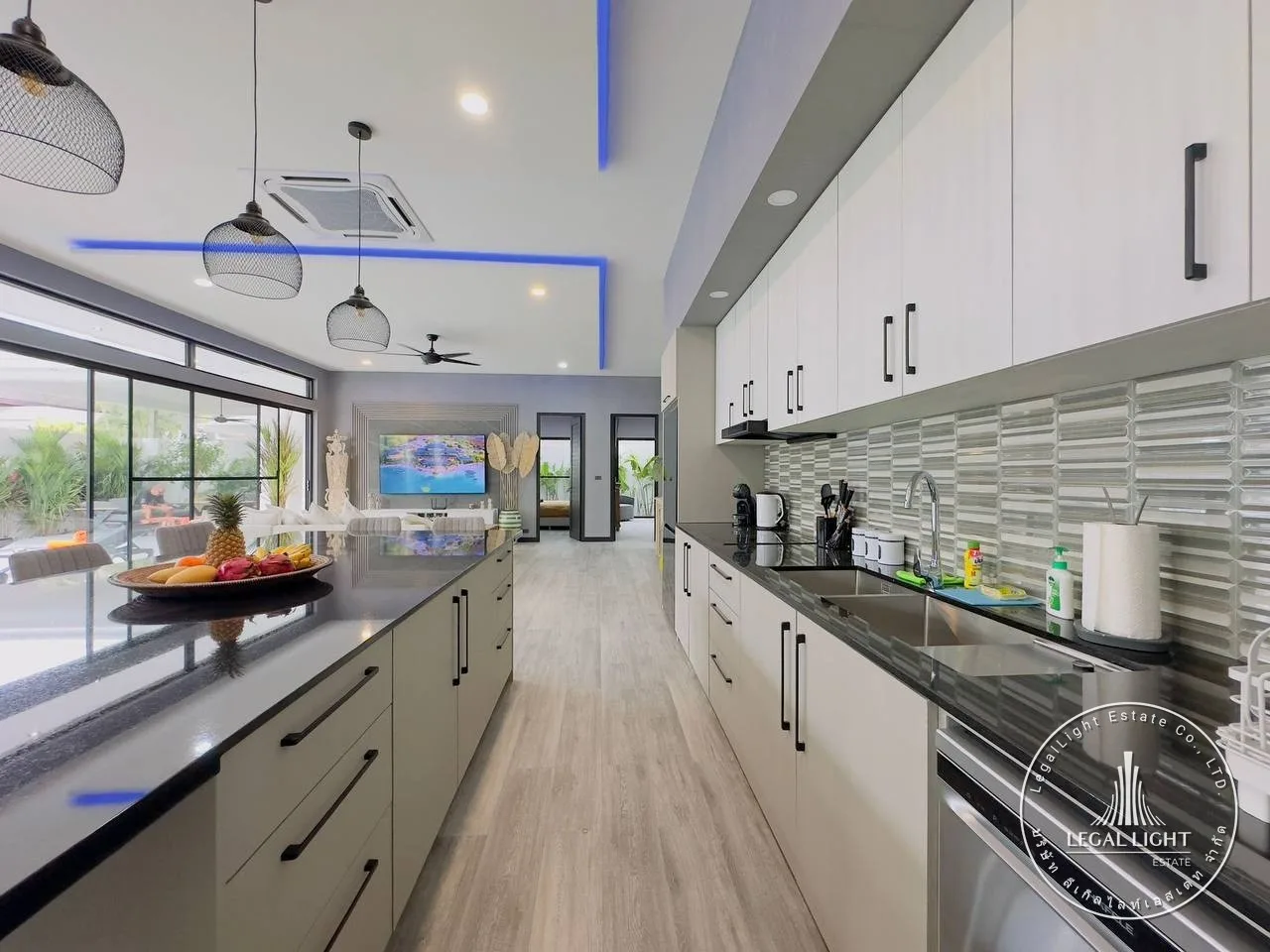 4-bedroom villa, 250 m² in Villa Manon — 5